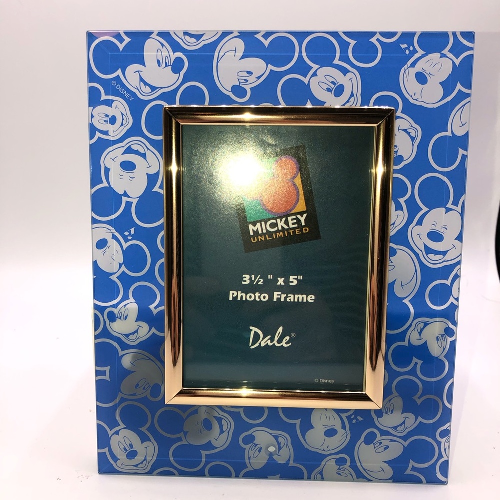 Mickey Unlimited Photo Frame 3 1/2 x 5” M’s face